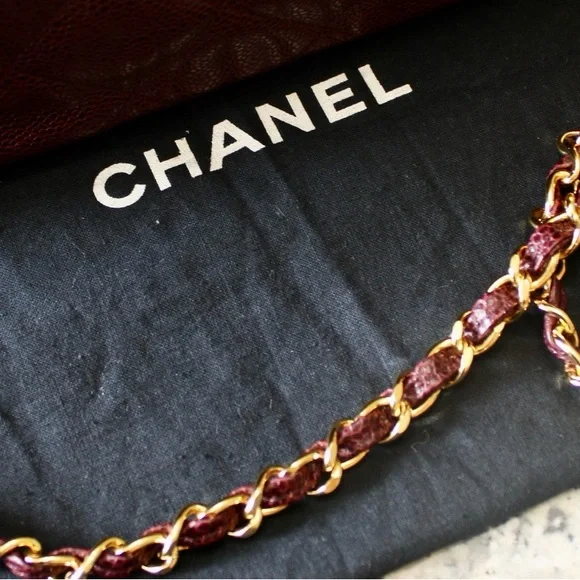 💫NEVER USED💫*RARE* CHANEL Burgundy Quilted Caviar Camera Crossbody Bag 24k GPH⚜️ - Picture 13 of 14